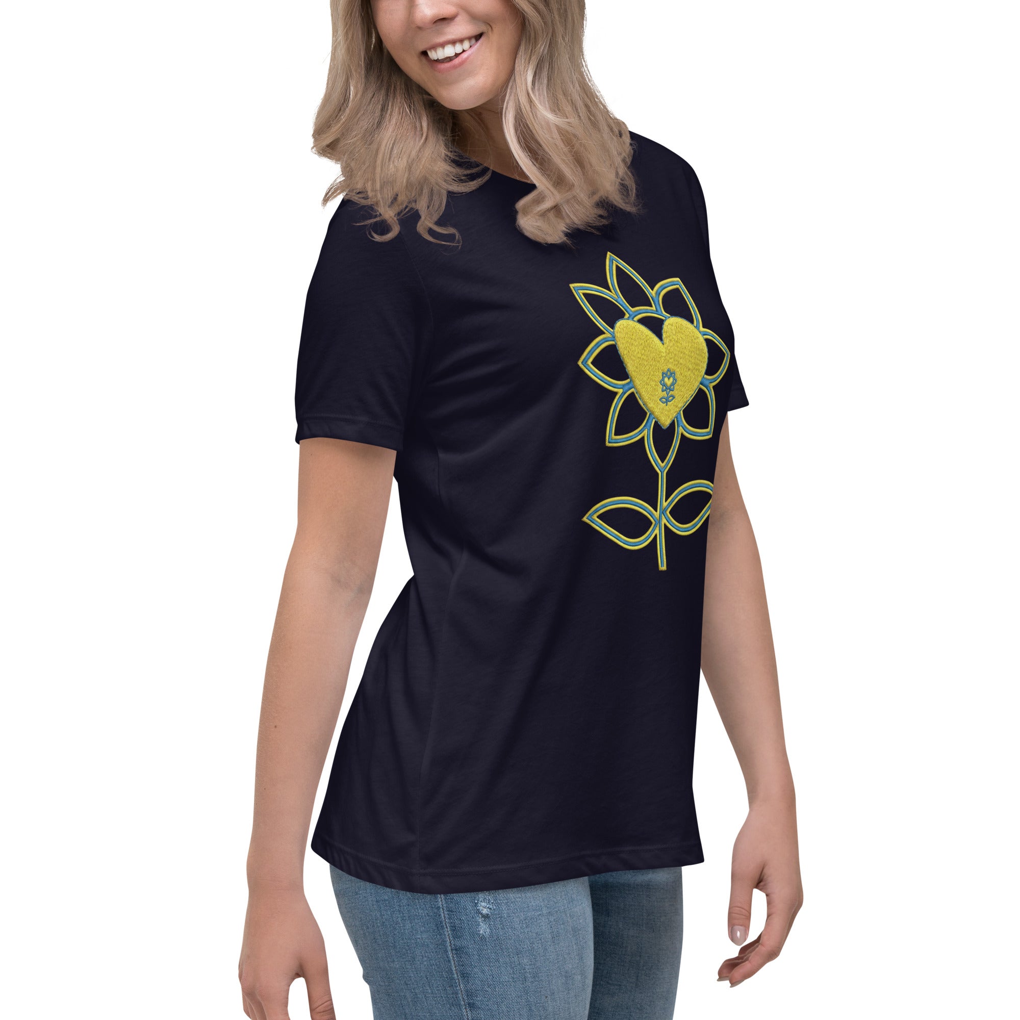 Flower Women's Relaxed T-Shirt UA - Alivwood