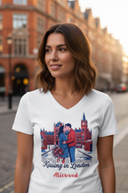 Kissing in London Women’s relaxed v-neck t-shirt - Alivwood